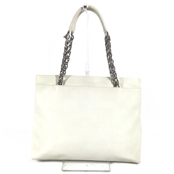 CHANEL White Caviar Leather Logo Shoulder Bag - Picture 2 of 15